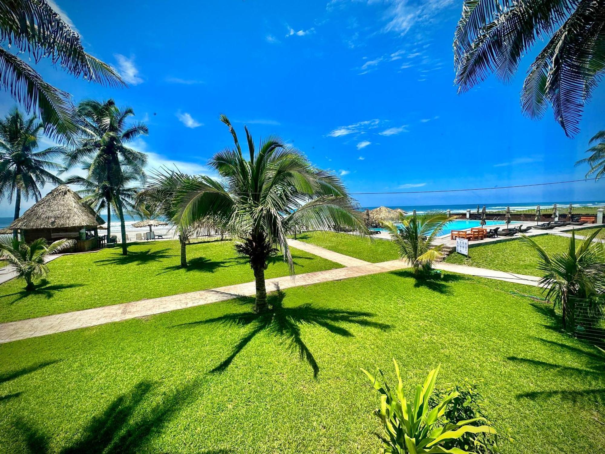 Hotel Tesoro Beach San Luis La Herradura Exterior photo