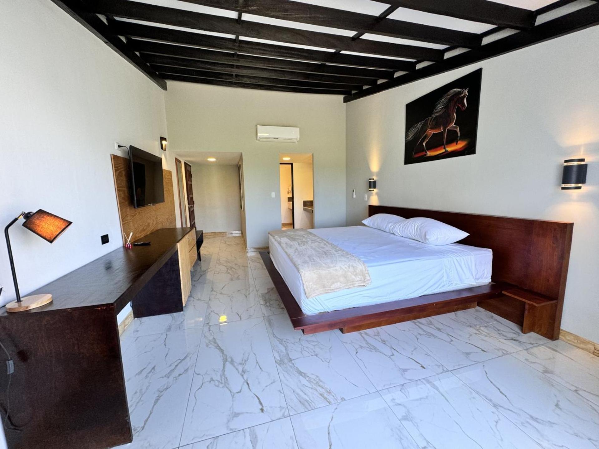 Hotel Tesoro Beach San Luis La Herradura Exterior photo