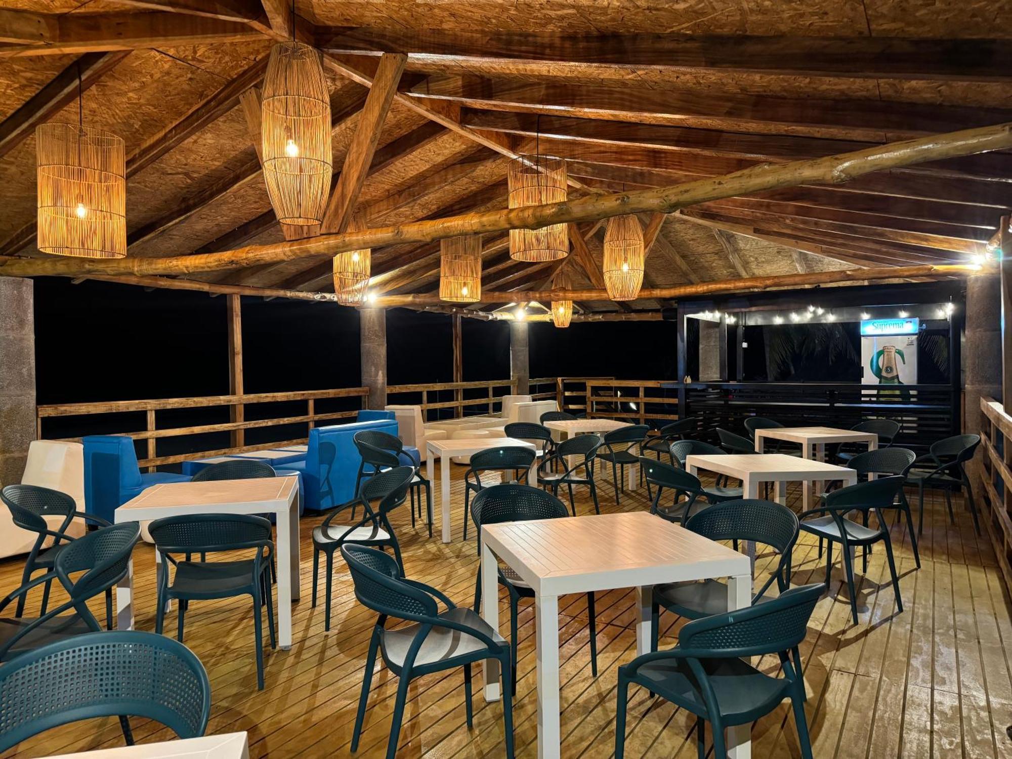 Hotel Tesoro Beach San Luis La Herradura Exterior photo