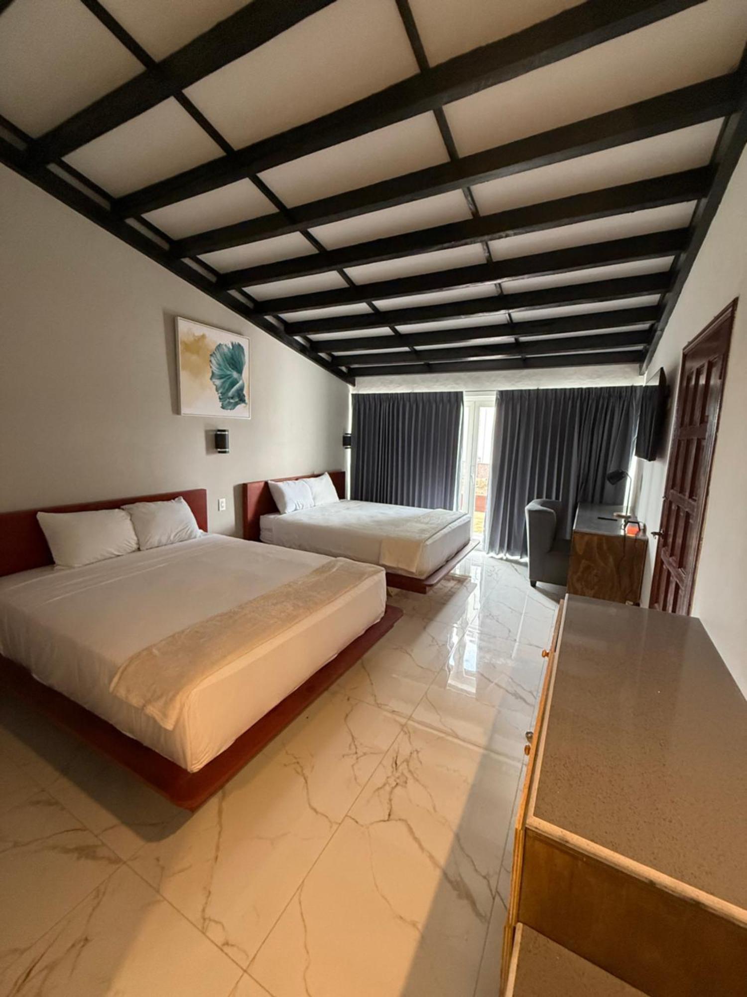 Hotel Tesoro Beach San Luis La Herradura Exterior photo
